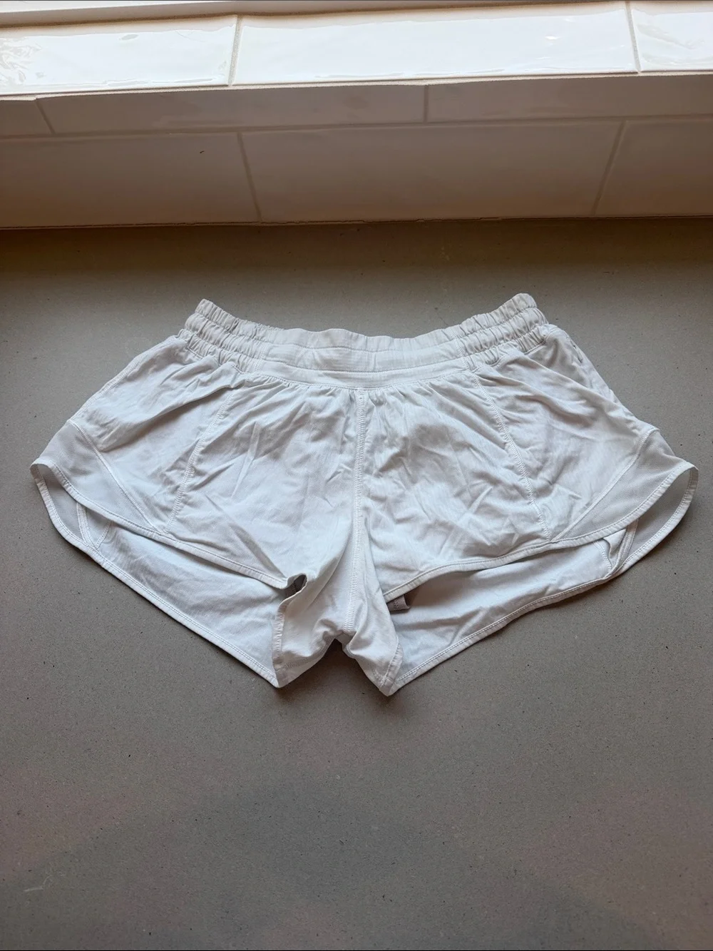 lululemon athletica White Hottie Hot 2.5